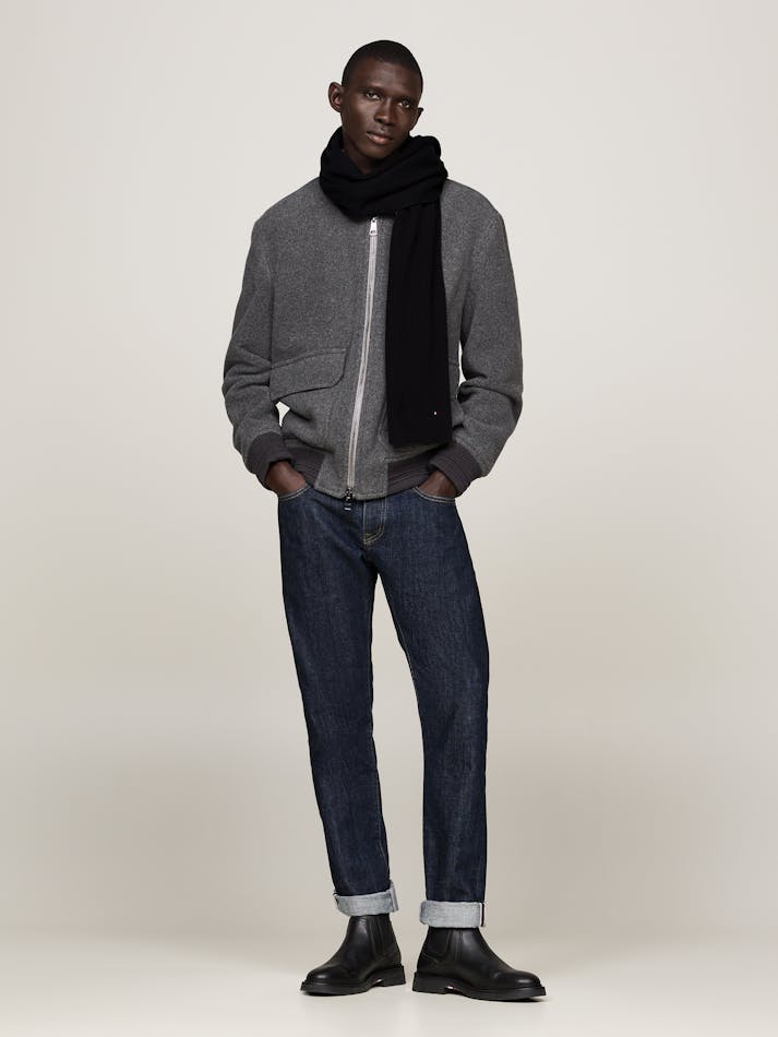 C840B600-40F3-C093-6C13-854276D02E75