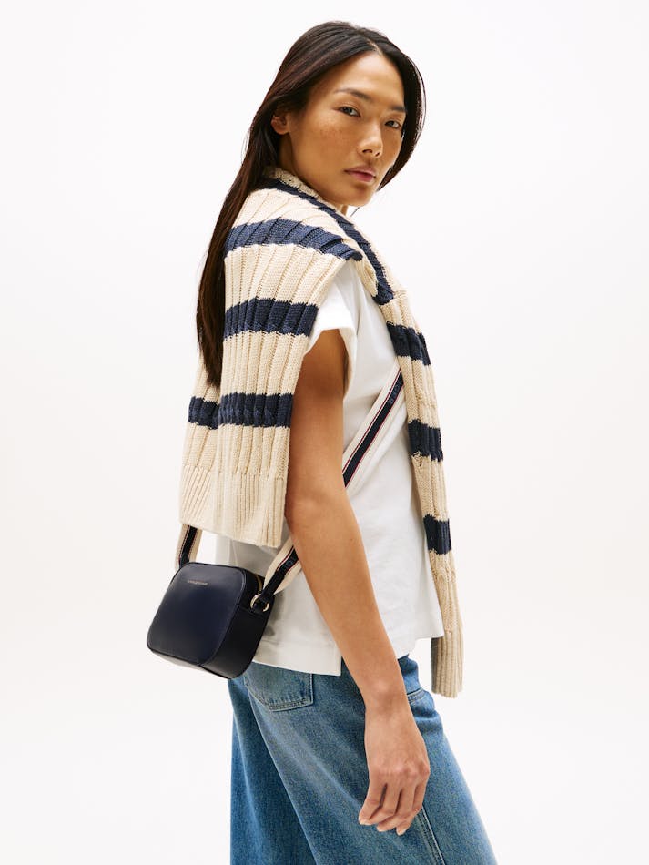 D5C5BAF8-C430-F748-D45B-B3F2036AFB33