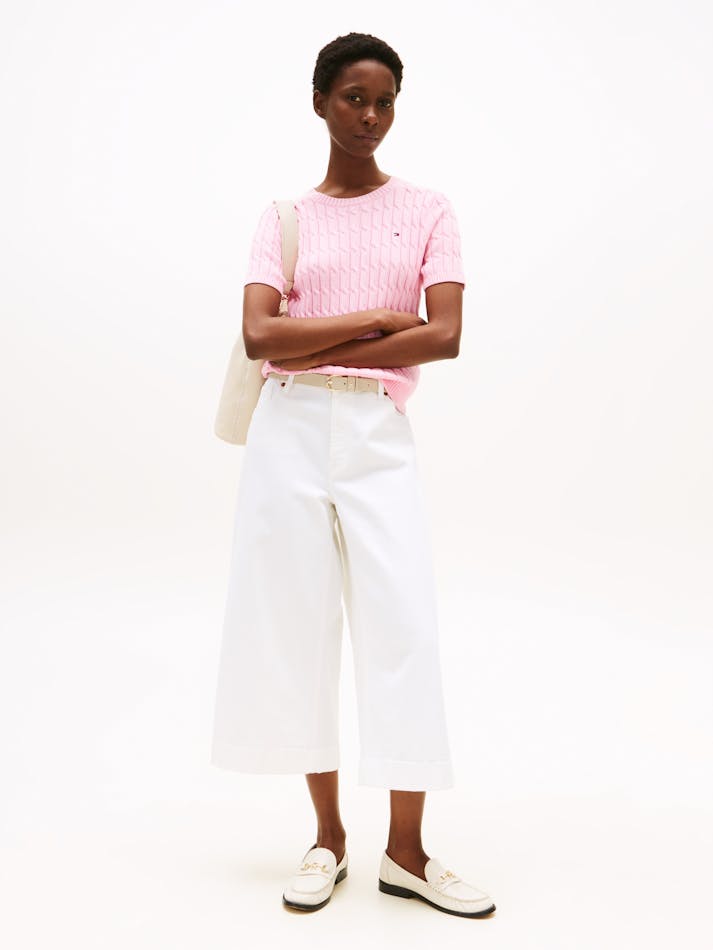 D8527162-488C-6051-6998-7DC99DB5FA75