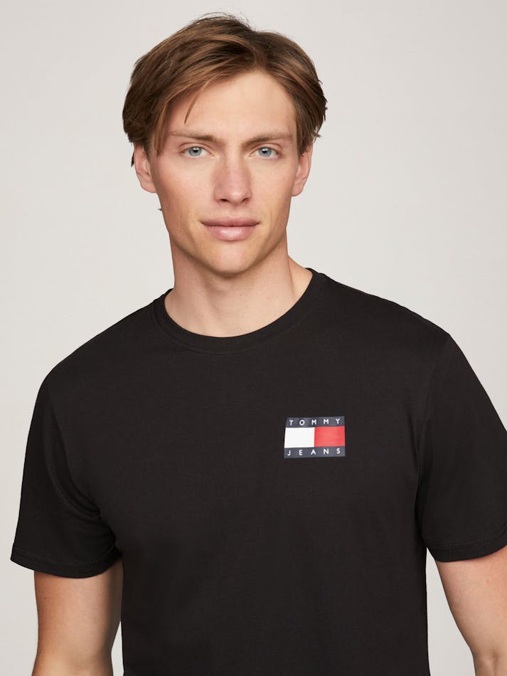 D8911200-8098-86BB-6CC6-5CF090DCD4AA