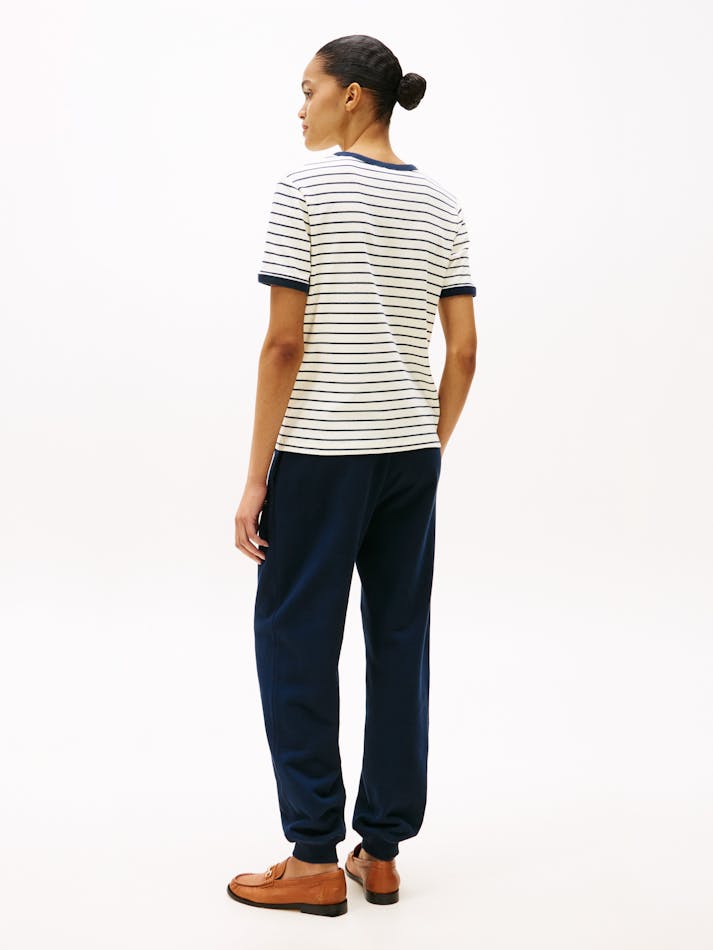 DC162EA5-1A9C-267B-4C5F-362C2FD1CF54