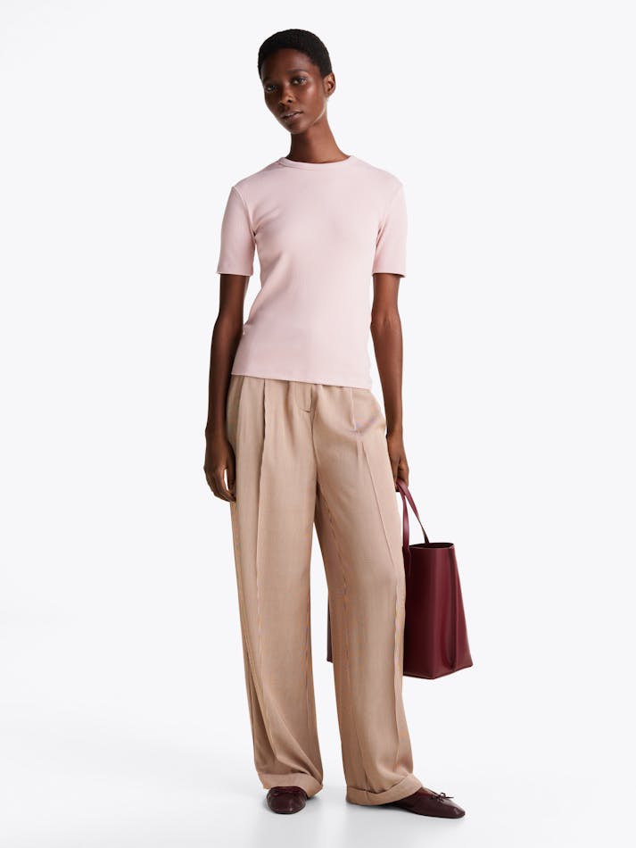 DCA0383A-BD4B-37BD-70AD-B6238FBBD91A