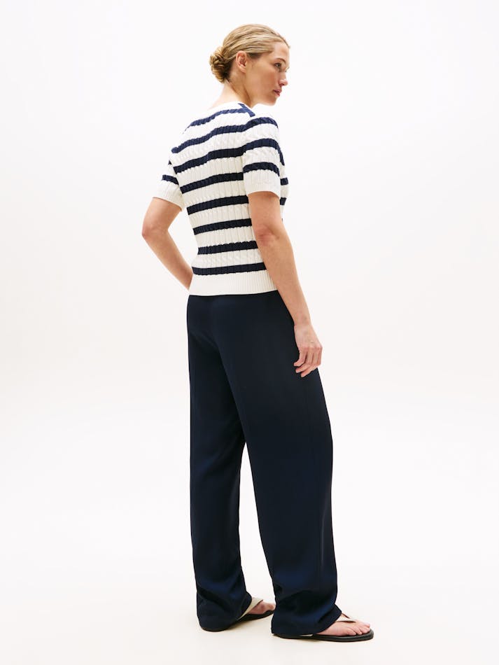 E3958267-3D08-4292-B702-4DA030CCD56D