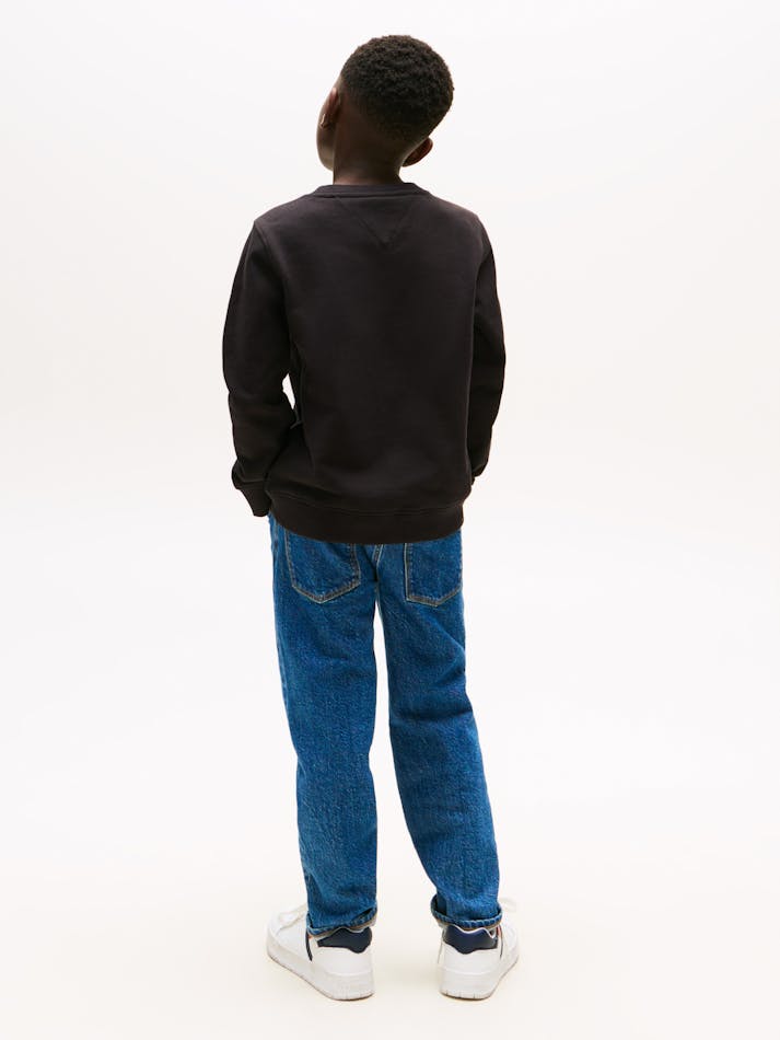 E9A45686-8D48-B7F4-B746-8648DCA7C028