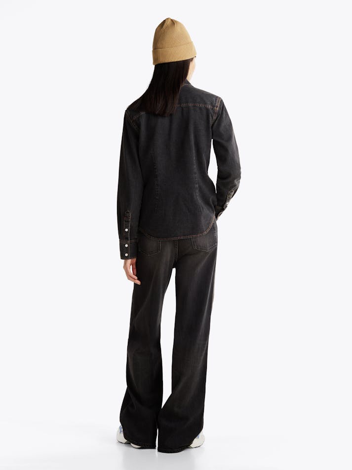 F2CB1E74-F8D1-3D90-A12E-DCA663962E81