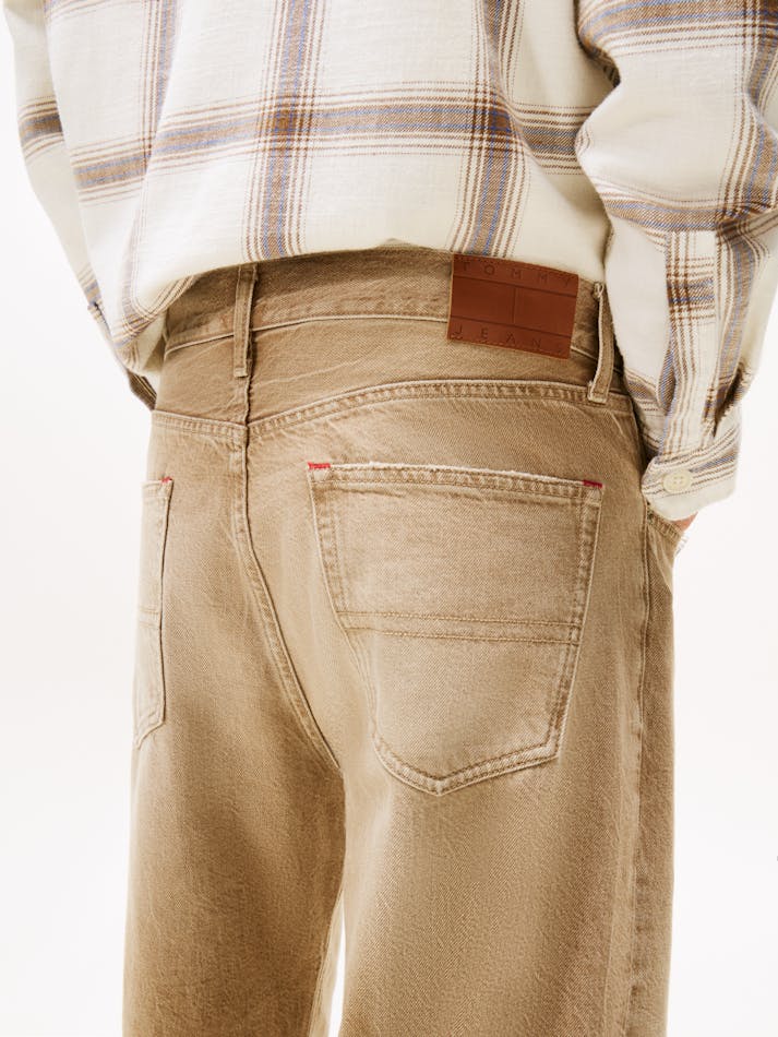 F3B93F6E-A75C-378F-DBC4-CFB6CC21265A