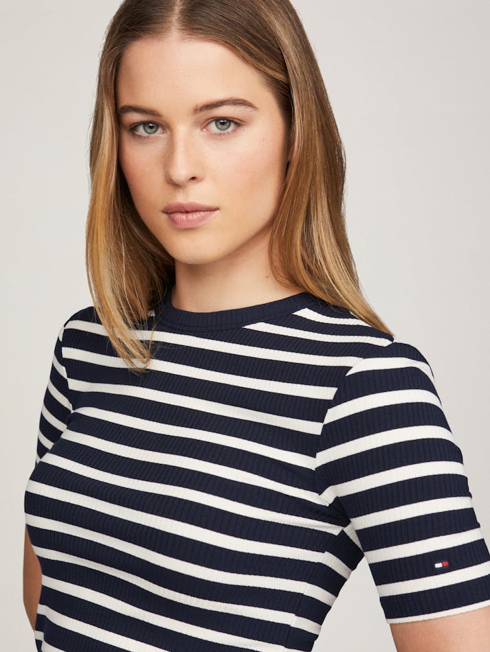 F4C8D63A-4A2D-A9B1-952D-ED37B2467301