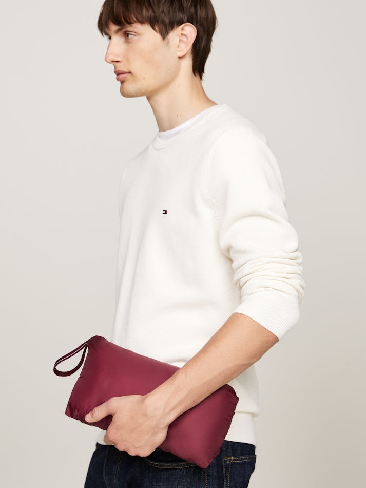 F581681F-7F5C-A958-10B6-343F7EBF475B