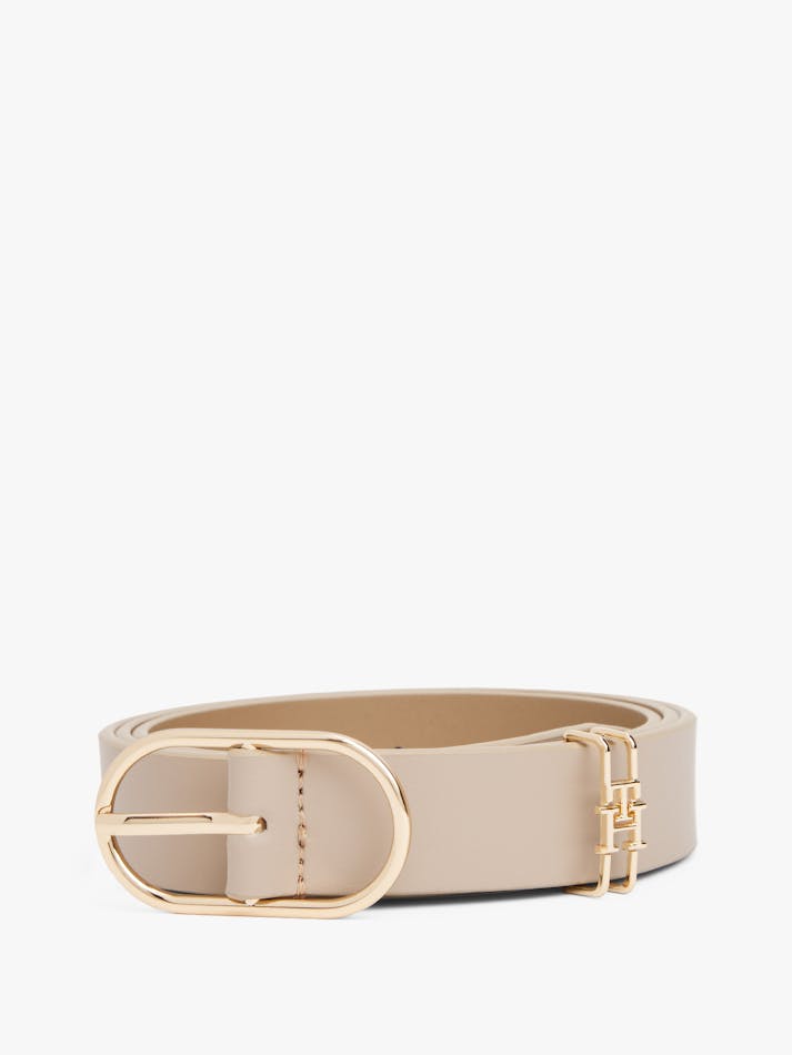 F7AA8421-5718-5089-A975-D3DB78406514