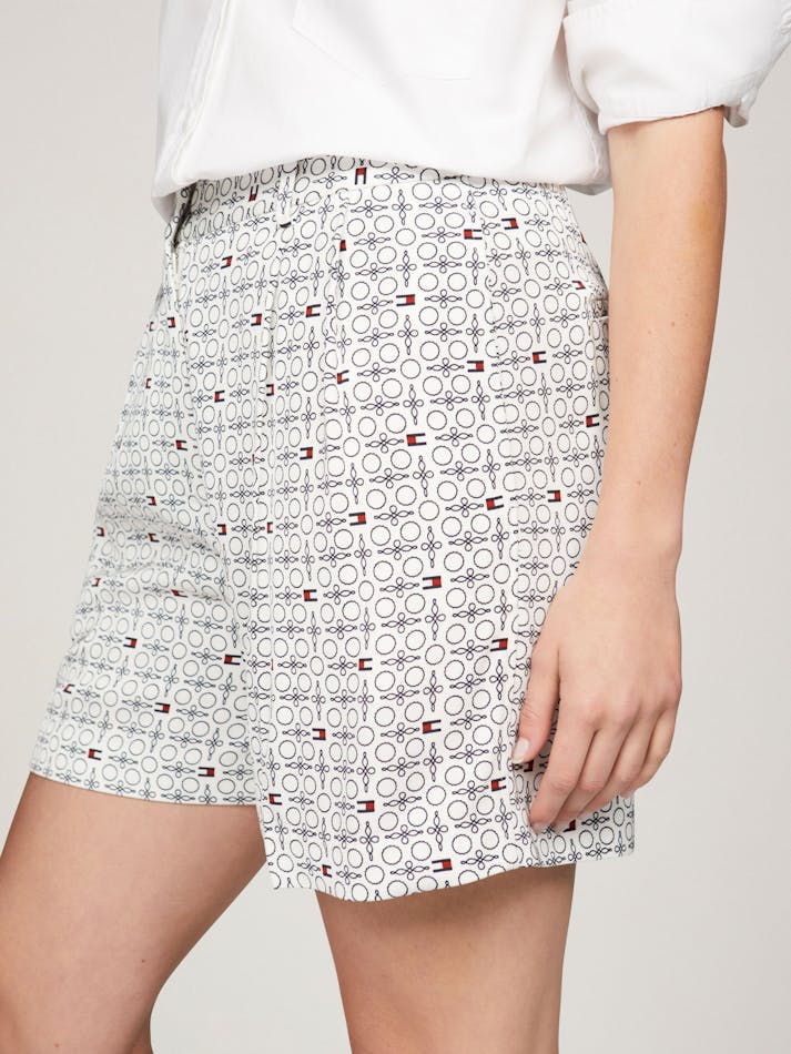 F8C06899-C002-10D7-347F-B927BA3578A7