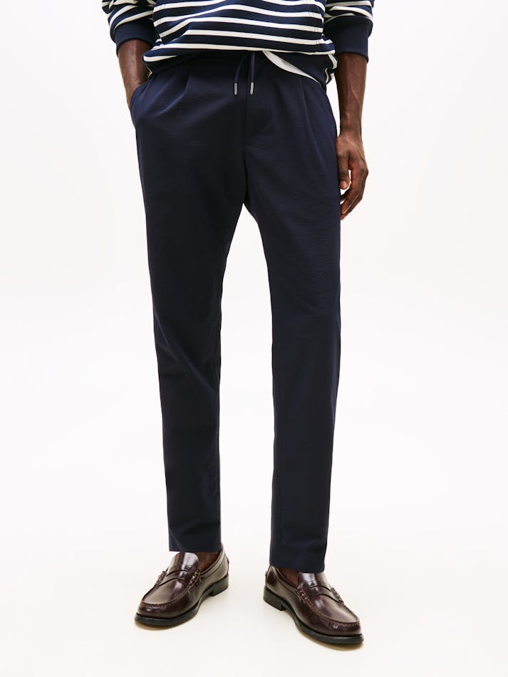 FBA0AAF1-4F46-9505-D3F4-047D97D171B8