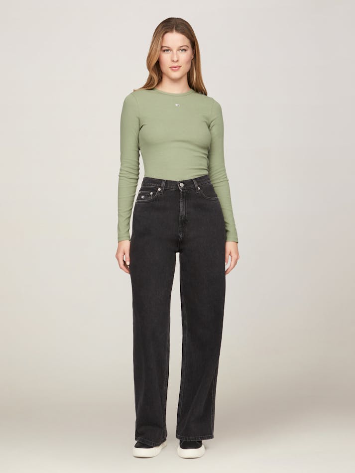 FCB1E154-5D41-A3E1-B5B4-BEC5139CB03B