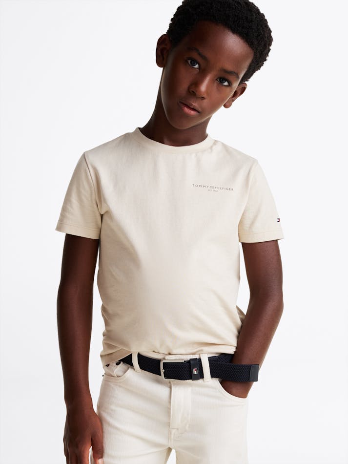 FFAB3505-EF85-968B-BDF6-13589B686C03